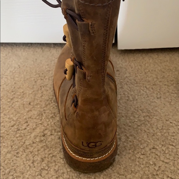 Ugh boots - Picture 2 of 4